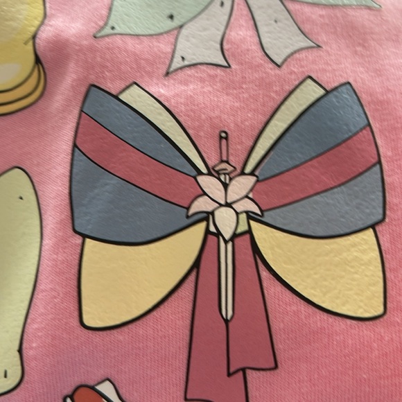 Gildan Pink Graphic T-Shirt with Short Sleeves - Picture 5 of 6